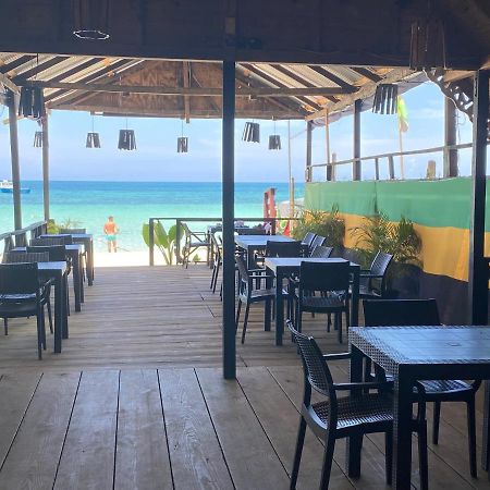 Secret Cabins At Firefly Beach Cottage Negril Extérieur photo
